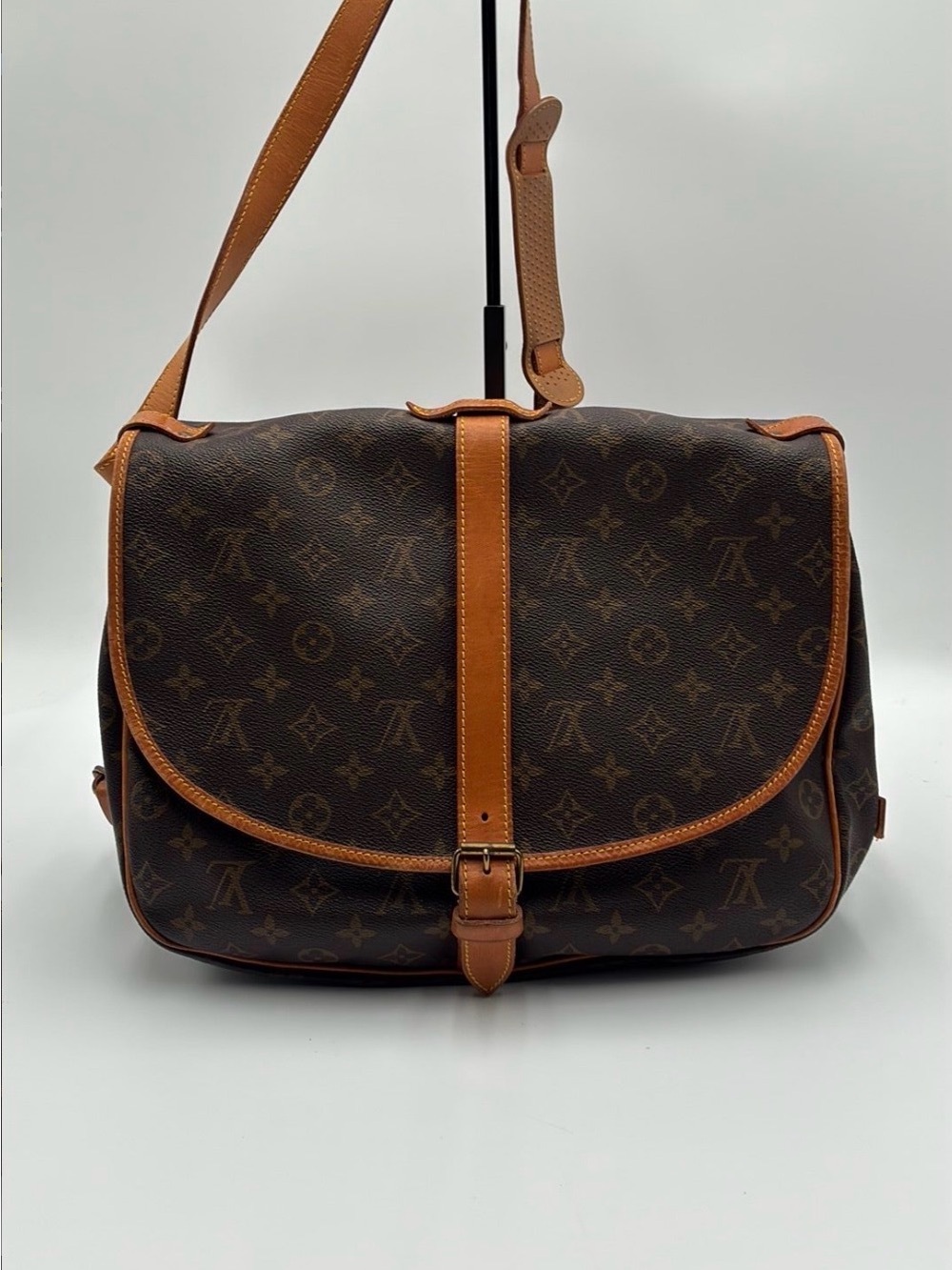 Louis Vuitton Saumur 35 Crossbody-Vintage